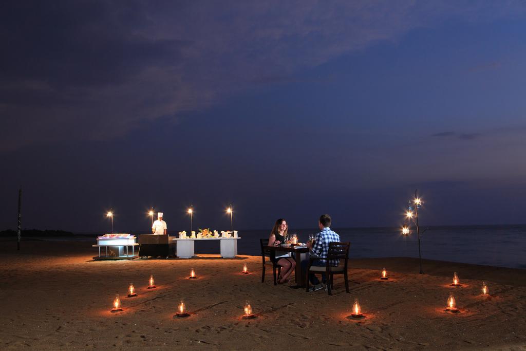 Avani Kalutara Resort Luaran gambar