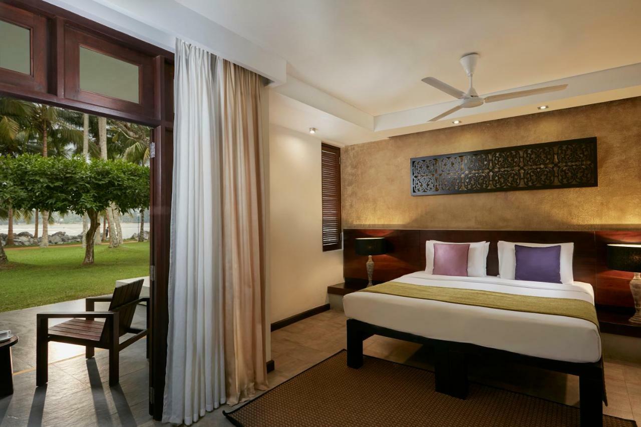 Avani Kalutara Resort Luaran gambar