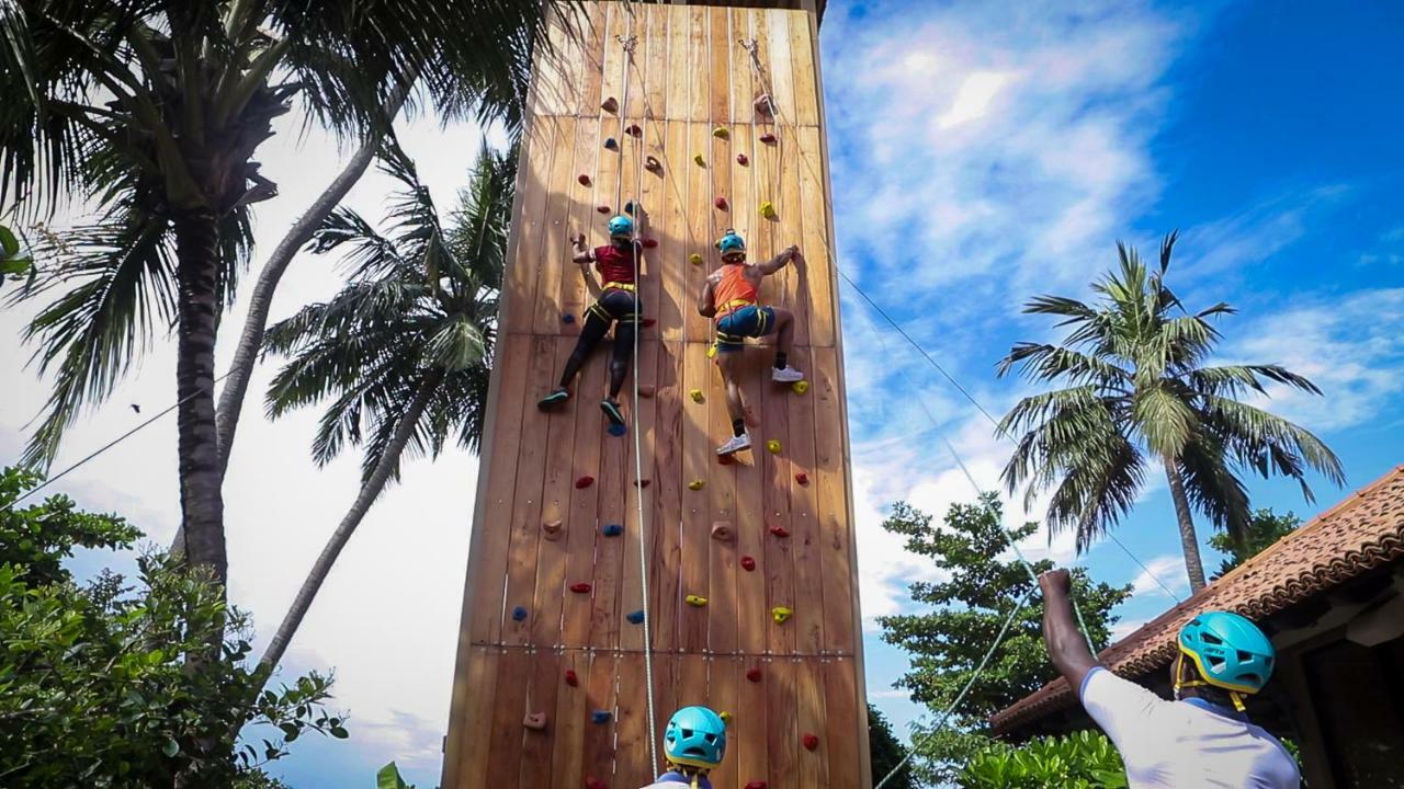 Avani Kalutara Resort Luaran gambar