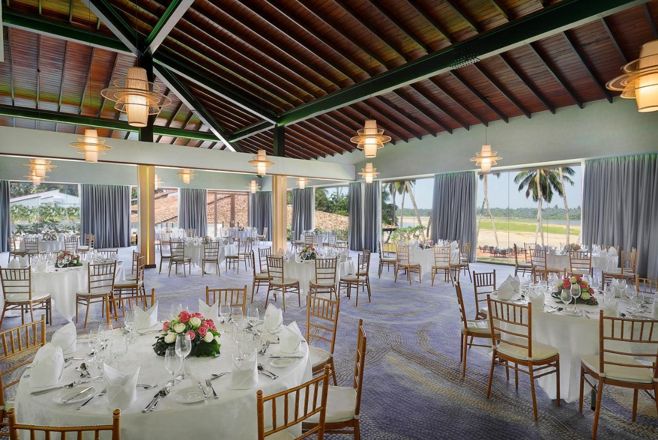 Avani Kalutara Resort Luaran gambar